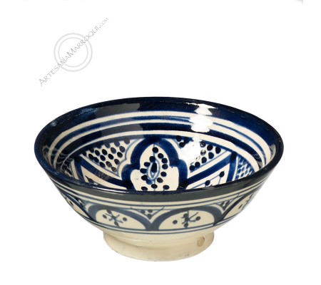 Bowl 15 cms blue and white