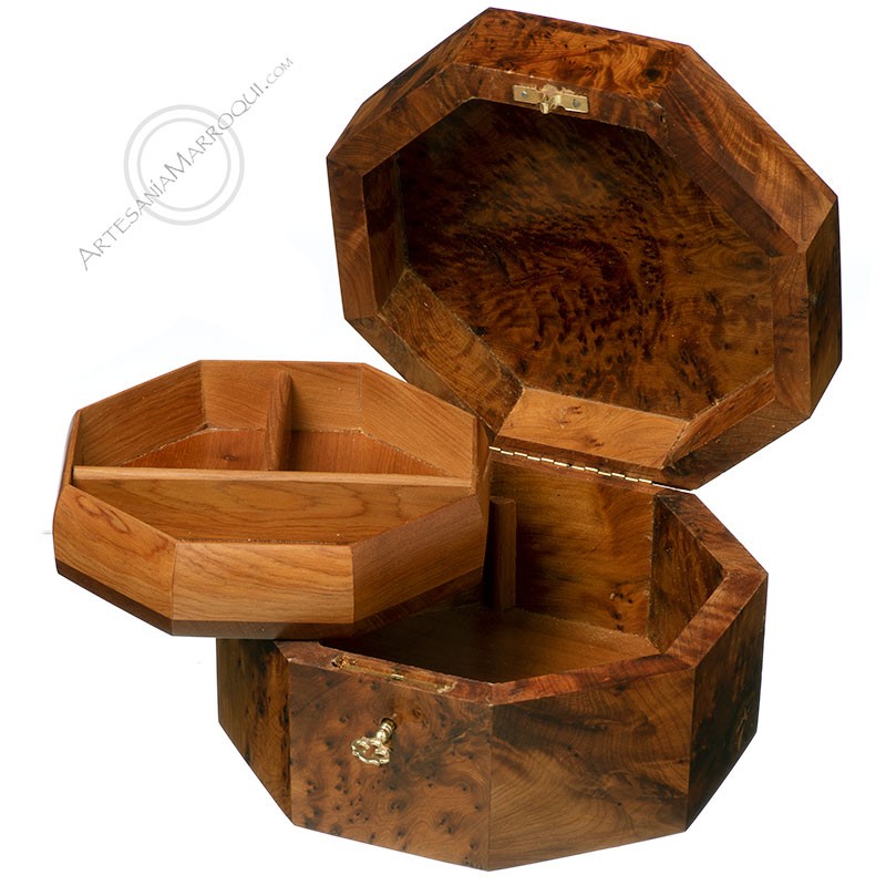 Octagonal jewelry boxv