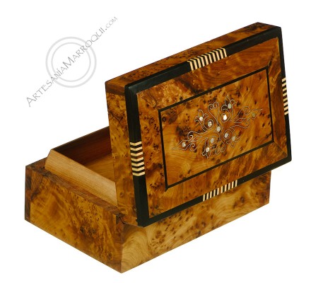 Thuja root jewelry box 1