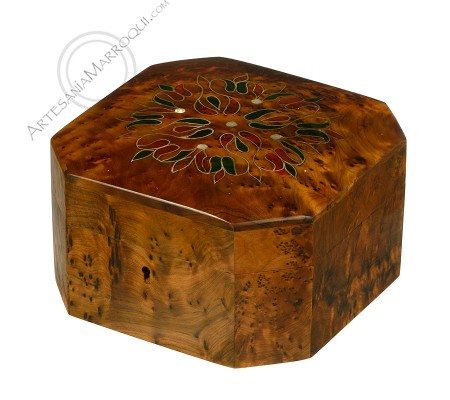 Square thuja root jewelry box