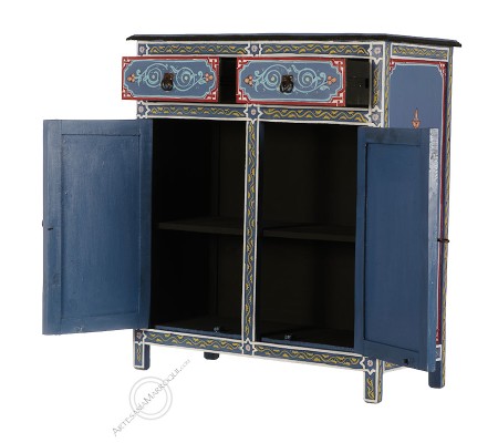 Cómodas y aparadoresAparador de dos puertas color azul Majorelle
