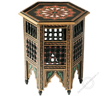Table hexagonale noire et dorée
